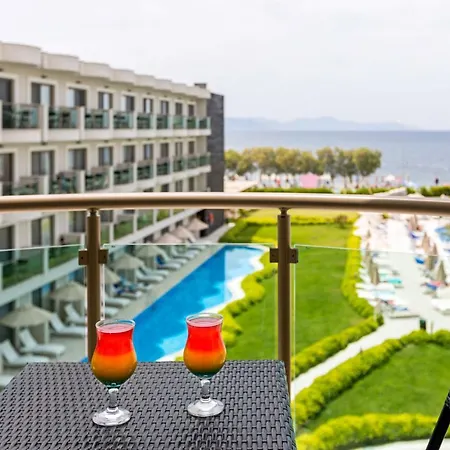 Отель Kairaba Bodrum Princess And Тургутрейс